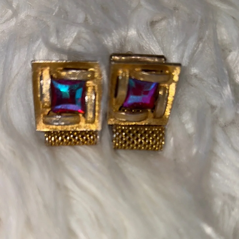 Vintage Gold-Tone men’s cufflinks